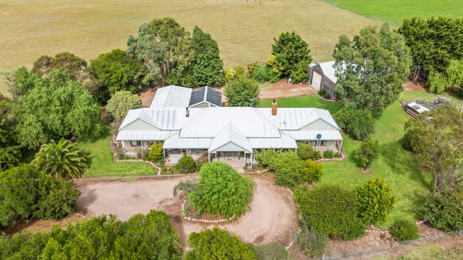 229 Maffra-Newry Road Maffra VIC 3860 229 Maffra-Newry Road Maffra VIC 3860
