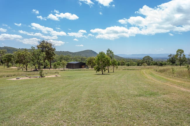 2247 OLD STANTHORPE ROAD Cherry Gully QLD 4370 2247 OLD STANTHORPE ROAD Cherry Gully QLD 4370