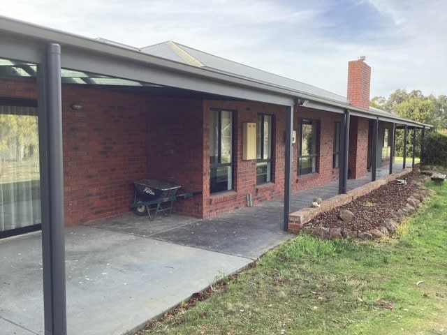 25 Liddicoat Road Creswick VIC 3363 25 Liddicoat Road Creswick VIC 3363