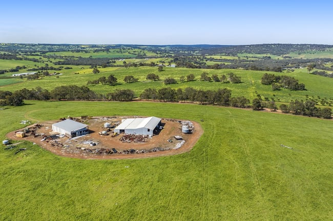 173 Barn Road Mooliabeenee WA 6504 173 Barn Road Mooliabeenee WA 6504