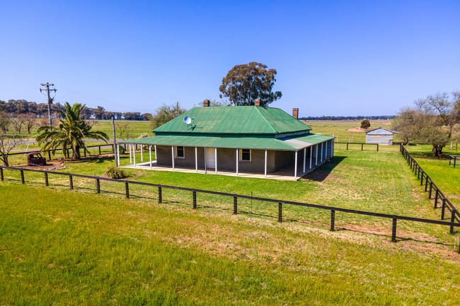 'The Cedars' Schmidts Road Temora NSW 2666