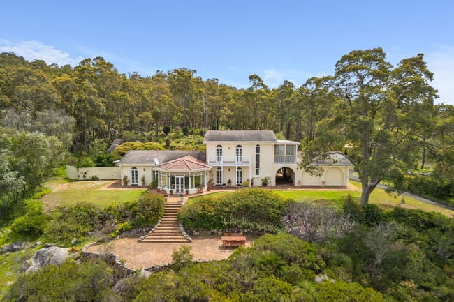 712 Collie River Road Burekup WA 6227 712 Collie River Road Burekup WA 6227