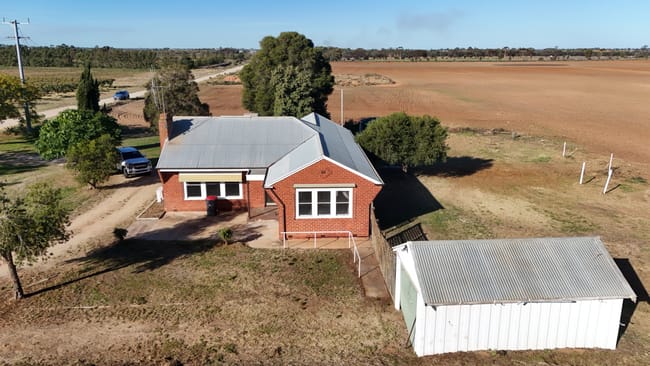 133 Winery Road Tresco West VIC 3584 133 Winery Road Tresco West VIC 3584