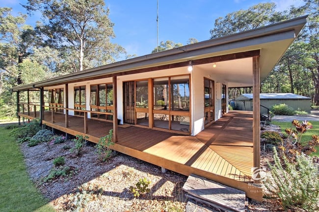 144 Watts Road Nicholson VIC 3882 144 Watts Road Nicholson VIC 3882