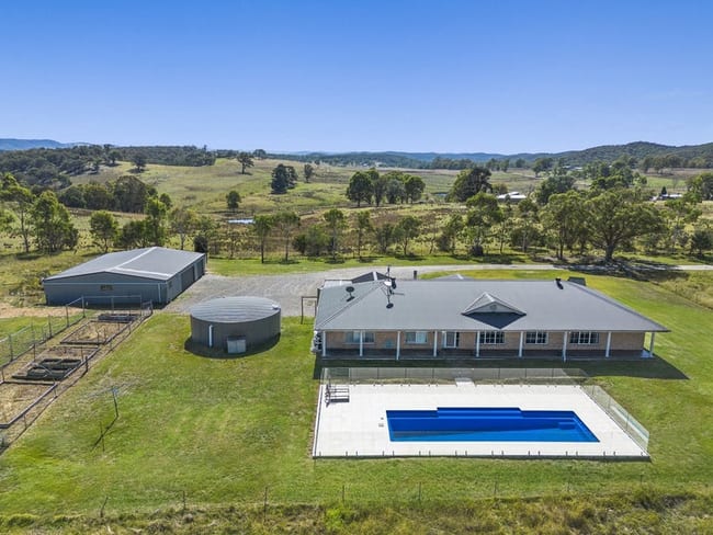 127 Long Swamp Road Greenwich Park NSW 2580 127 Long Swamp Road Greenwich Park NSW 2580