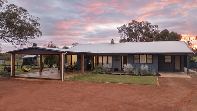 124 Boyagarra Road Brookton WA 6306 124 Boyagarra Road Brookton WA 6306