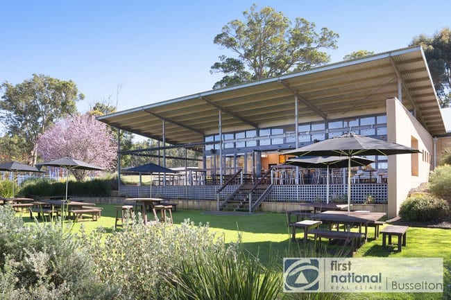 229 Treeton Road North Cowaramup WA 6284 229 Treeton Road North Cowaramup WA 6284