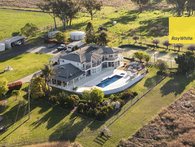 570 Fernhill Road Inverell NSW 2360 570 Fernhill Road Inverell NSW 2360