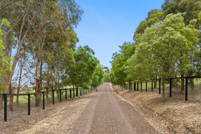 65 Coalmine Road Winchelsea VIC 3241 65 Coalmine Road Winchelsea VIC 3241