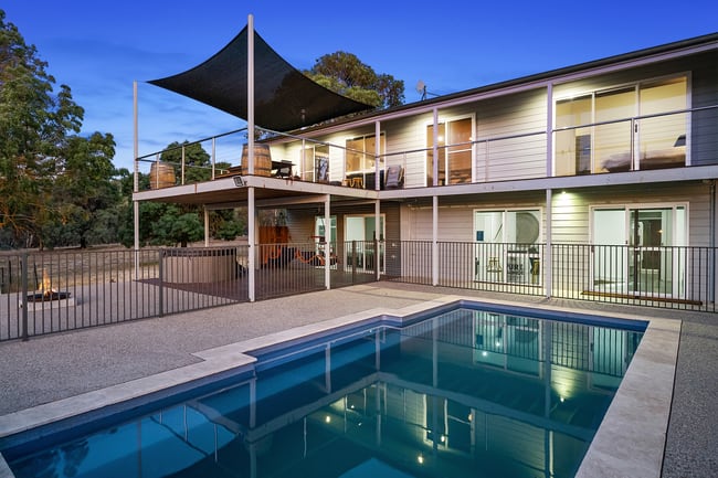 454 Howes Creek Road Mansfield VIC 3722 454 Howes Creek Road Mansfield VIC 3722