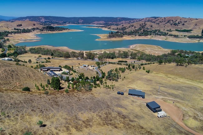 55 Hutchinsons Road Bonnie Doon VIC 3720 55 Hutchinsons Road Bonnie Doon VIC 3720