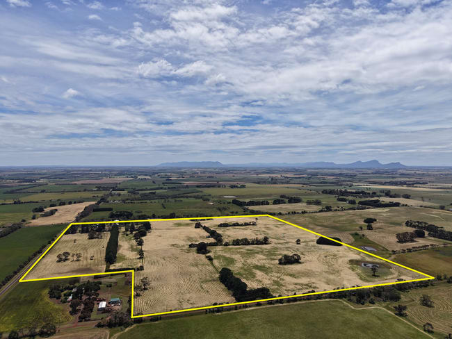 440 Hamilton-Chatsworth Road Tarrington VIC 3301 440 Hamilton-Chatsworth Road Tarrington VIC 3301