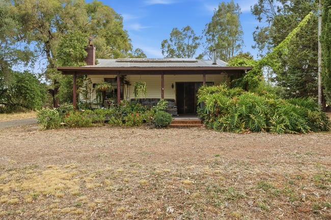 565 Baulch Road Dhurringile VIC 3610 565 Baulch Road Dhurringile VIC 3610