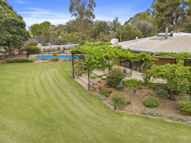 781 Healy Road Cobram East VIC 3644 781 Healy Road Cobram East VIC 3644