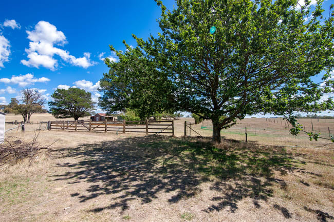 156 Rose Vale Road, Fullerton Via Crookwell NSW 2583 156 Rose Vale Road, Fullerton Via Crookwell NSW 2583
