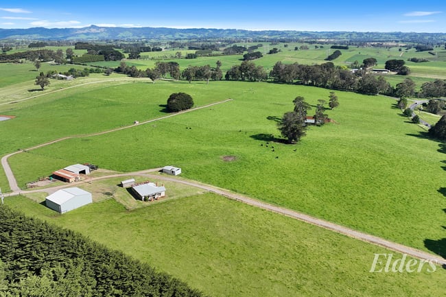 955 Lardners Track & Lot 1 East West Road Warragul VIC 3820