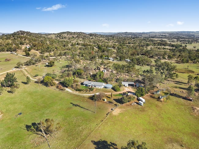 24 Hadabob Road Mudgee NSW 2850 24 Hadabob Road Mudgee NSW 2850