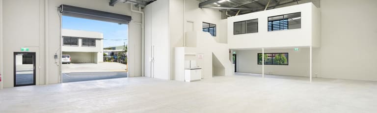 Factory, Warehouse & Industrial commercial property for lease at 10-12 Ivan Street Arundel QLD 4214