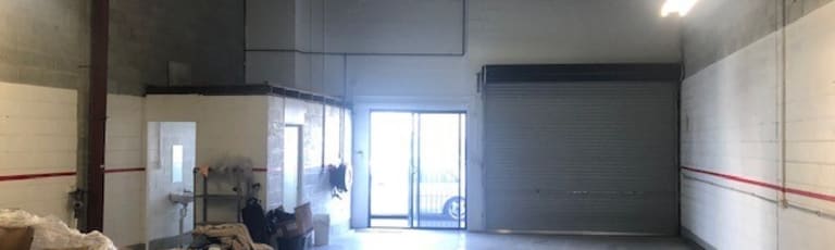 Factory, Warehouse & Industrial commercial property for lease at UNIT 2 / 6 NORTHVIEW STREET Mermaid Beach QLD 4218
