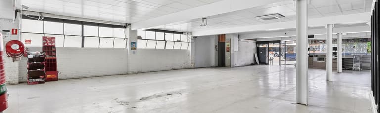 Showrooms / Bulky Goods commercial property for lease at Ground Floor/33-37 Railway Parade Glen Waverley VIC 3150