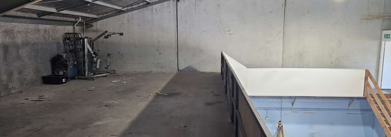Showrooms / Bulky Goods commercial property for lease at 4/354 Brisbane Road Arundel QLD 4214
