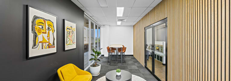Medical / Consulting commercial property for sale at 8/50-56 Sanders Street Upper Mount Gravatt QLD 4122