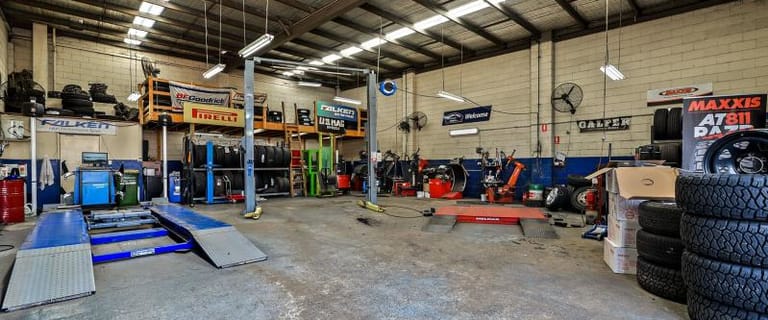 Factory, Warehouse & Industrial commercial property for sale at 5/2-6 Enterprise Avenue Berwick VIC 3806