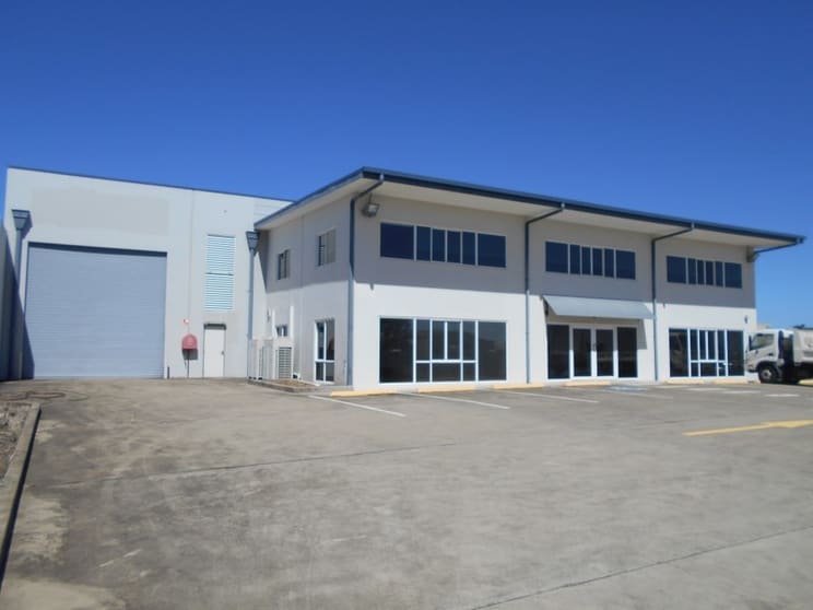 Click to view all images 14-16 Corporation Avenue Paget QLD 4740 - Image 1