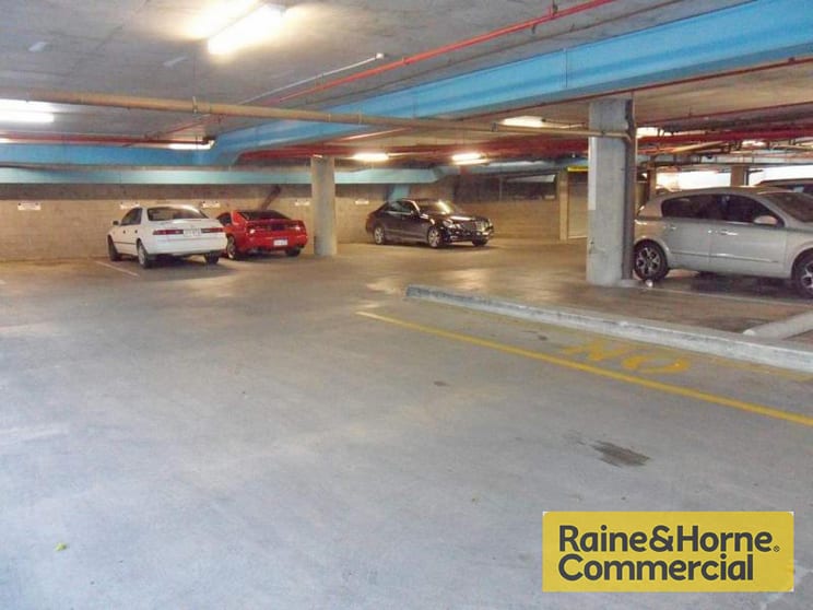 Click to view all images Chermside QLD 4032 - Image 3