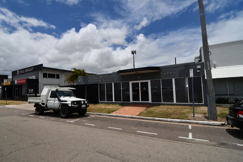 Click to view all images 1/12-20 Cottell Street Hyde Park QLD 4812 - Image 2
