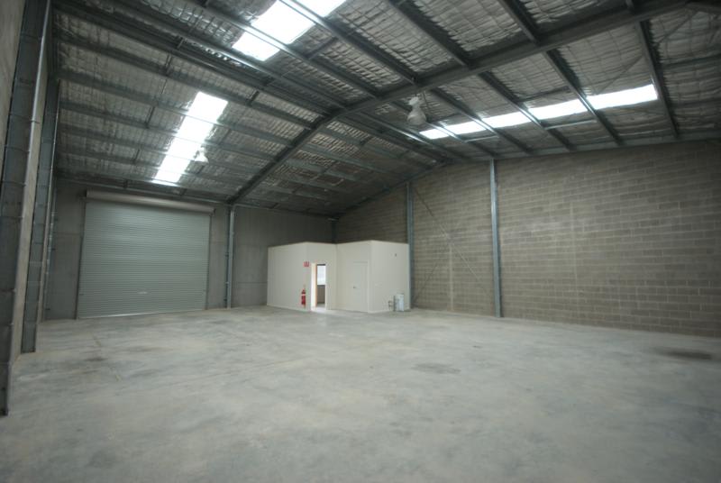 Click to view all images Unit 3/16 Hawke Drive Woolgoolga NSW 2456 - Image 3