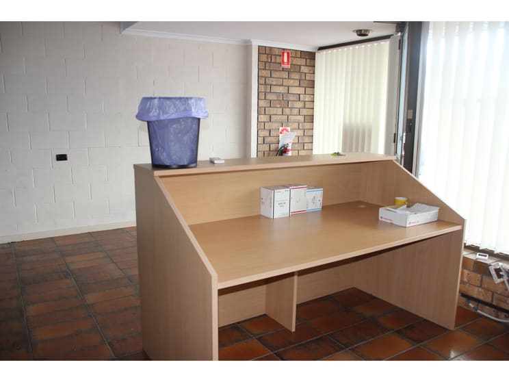 Click to view all images 2/2 Mitchell Street Mount Gambier SA 5290 - Image 3