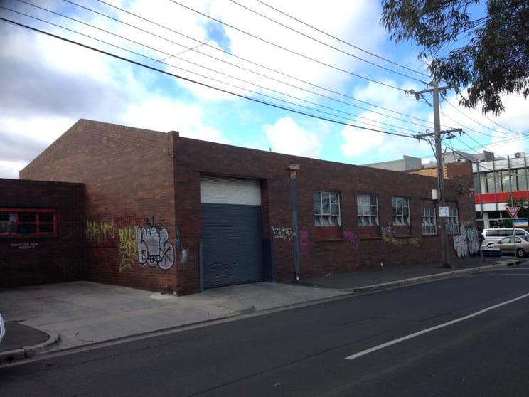 Click to view all images 42 Hope Street Brunswick VIC 3056 - Image 2