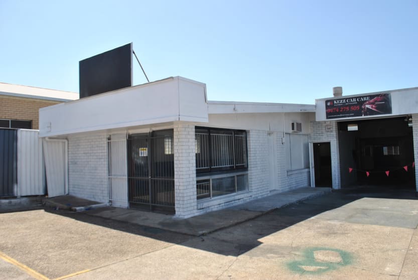 Click to view all images 1/9 Dan St Slacks Creek QLD 4127 - Image 1