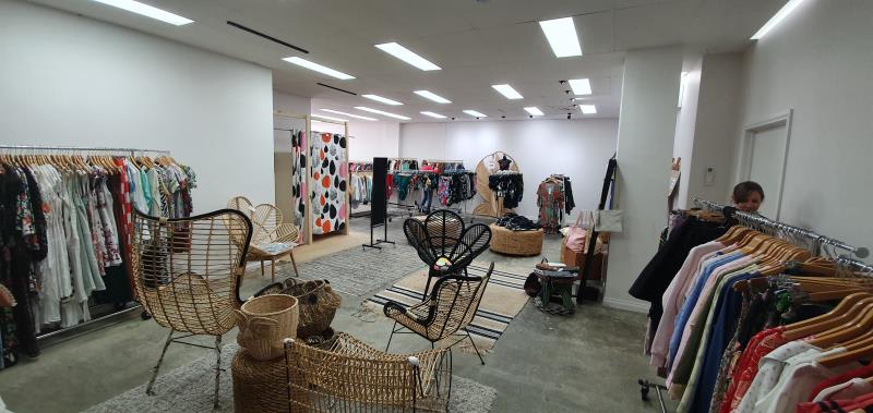 Click to view all images 3 Gilbert Street Torquay VIC 3228 - Image 3