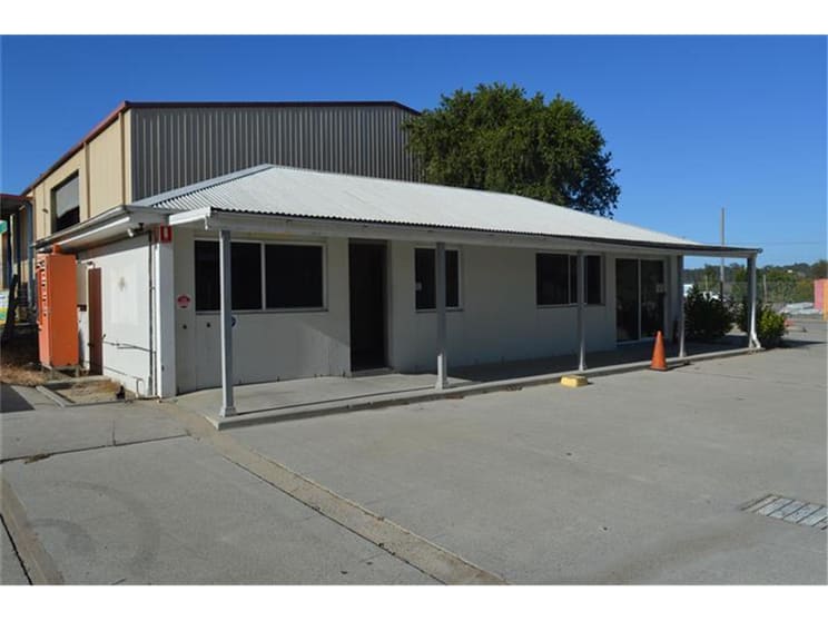Click to view all images 80 Racecourse Road Rutherford NSW 2320 - Image 3