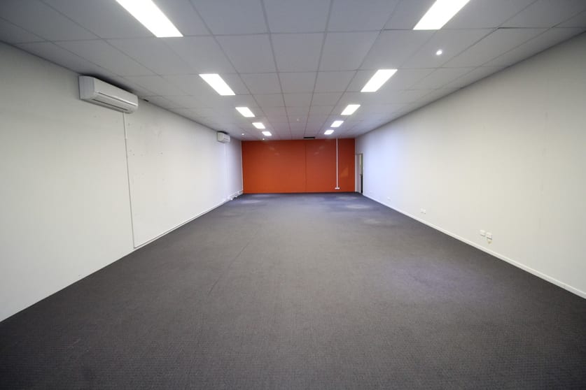 Click to view all images 2/178 - 180 Herries Street Toowoomba City QLD 4350 - Image 3
