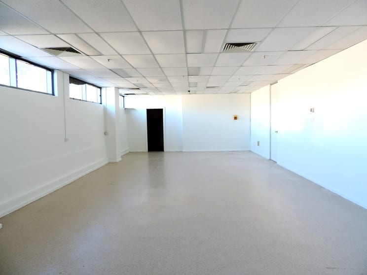 Click to view all images Level 1, 02/16 Riverview Street North Richmond NSW 2754 - Image 2