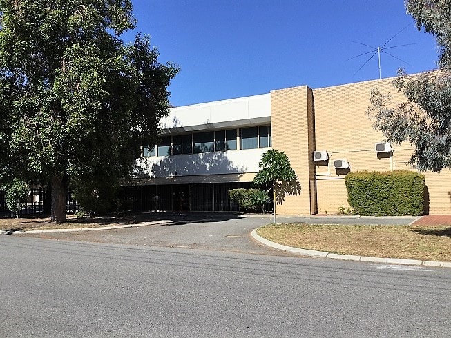 Click to view all images Unit 1/25 Barker Street Belmont WA 6104 - Image 3