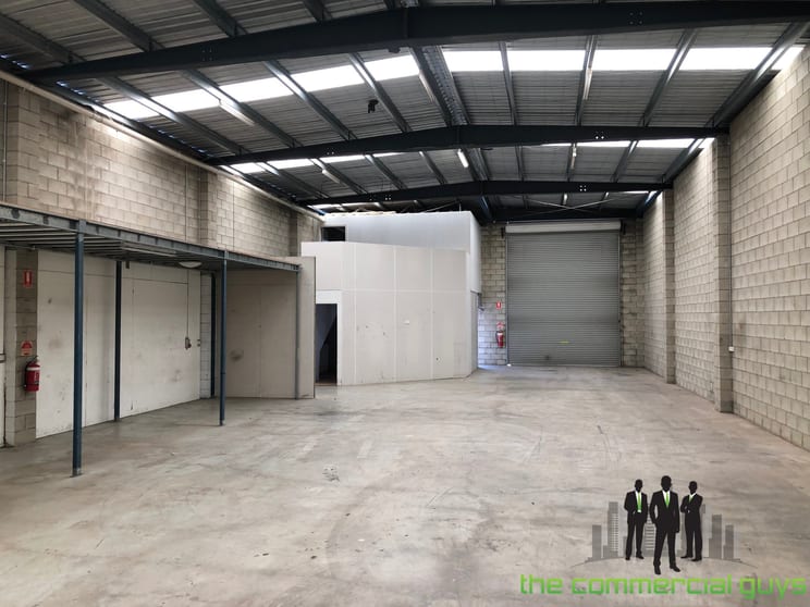 Click to view all images 10 Storie Street Clontarf QLD 4019 - Image 3