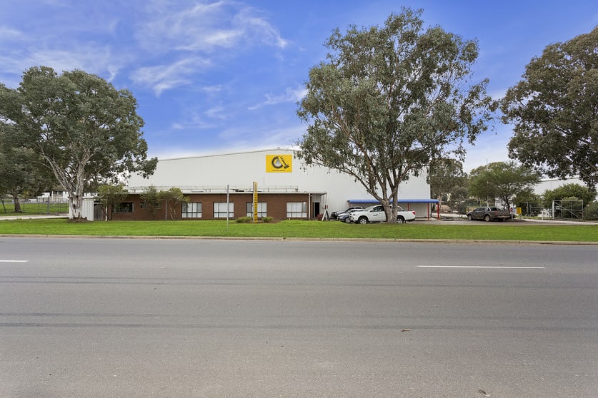 Click to view all images 8 Catherine Crescent Lavington NSW 2641 - Image 1