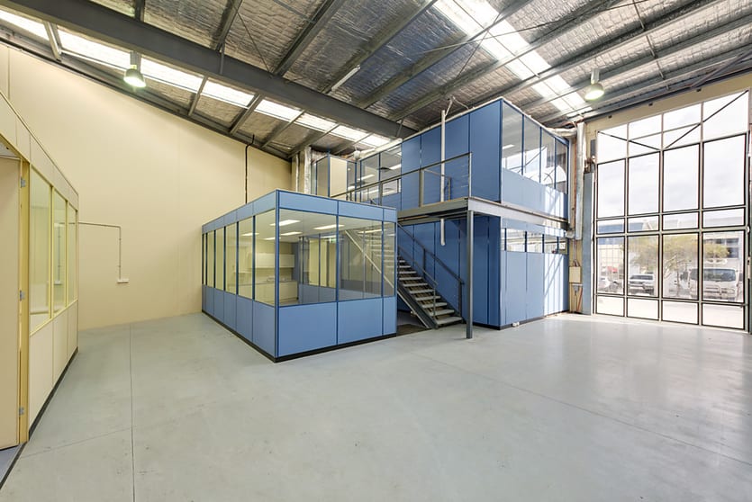 Click to view all images 3, 4 & 5/18 Redland Drive Mitcham VIC 3132 - Image 3