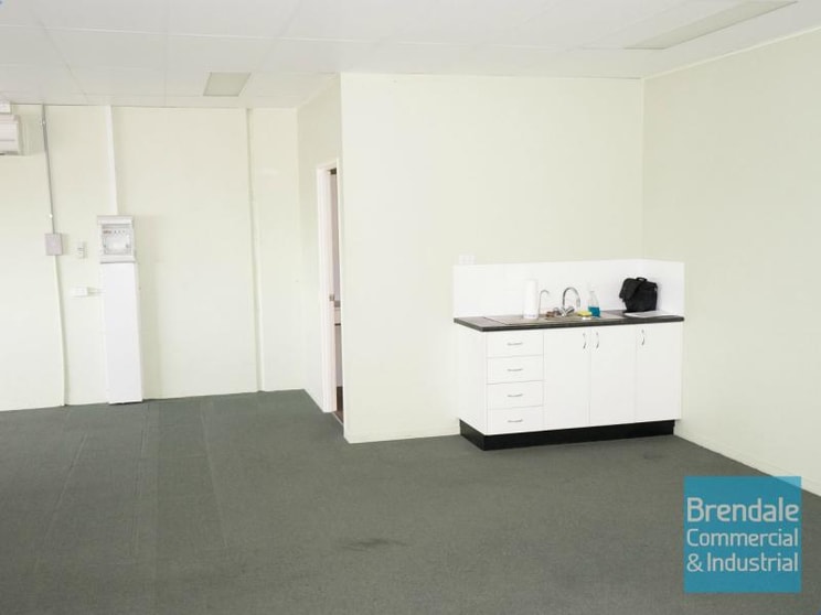 Click to view all images Lawnton QLD 4501 - Image 3