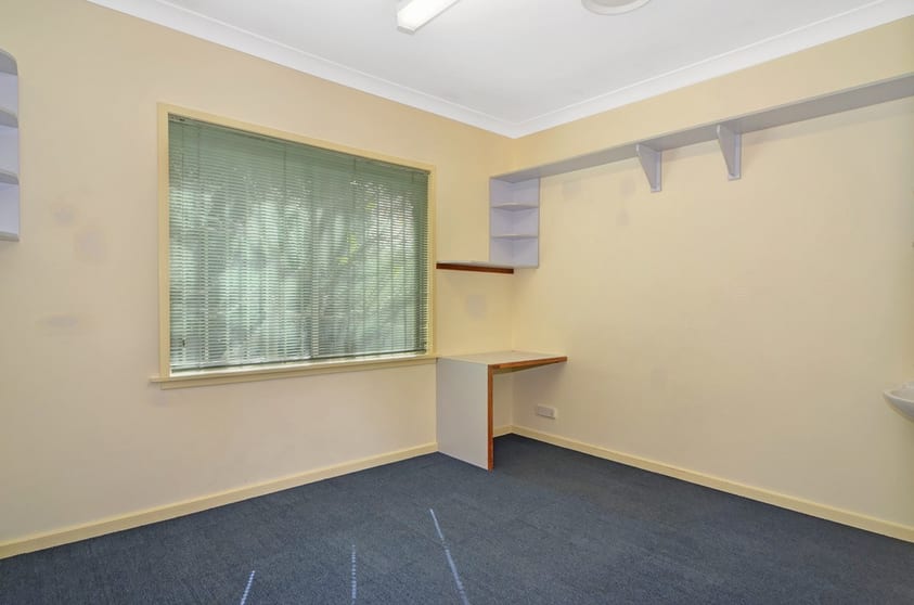 Click to view all images 1 McGrath Avenue Nowra NSW 2541 - Image 3
