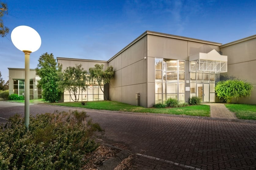 Click to view all images 2/42-44 Garden Boulevard Dingley Village VIC 3172 - Image 1