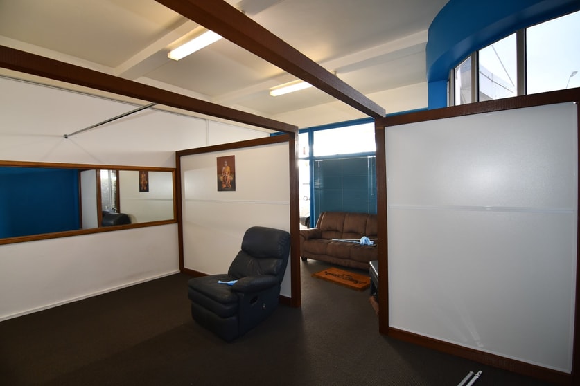 Click to view all images Suite 1, 6 Morris Street West End QLD 4810 - Image 3