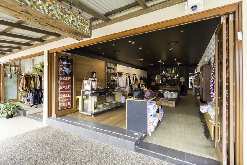 Click to view all images 10 Bay Whalers - Lawson Street Byron Bay NSW 2481 - Image 1