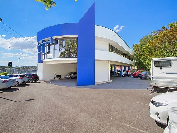 Click to view all images 3398 PACIFIC HWY Springwood QLD 4127 - Image 3