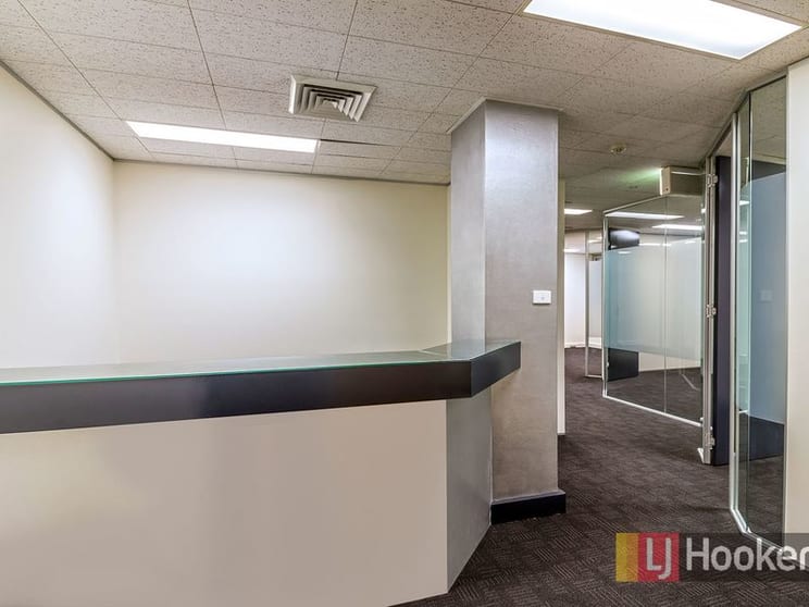 Click to view all images North Sydney NSW 2060 - Image 2