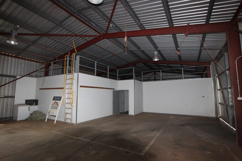Click to view all images 19 Jager Street Roebourne WA 6718 - Image 3